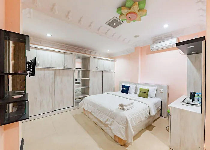 Urbanview Palace Syariah Balikpapan